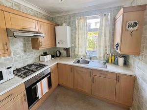 Kitchen- click for photo gallery